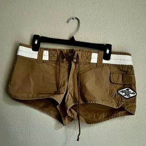 Tan cargo style short shorts
